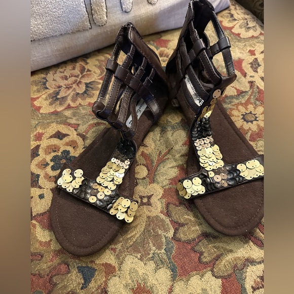 5 for $25- American Eagle Brown Shoes size 8.5 - Picture 1 of 15